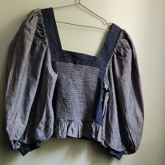 NWT Anthropologie Love the Label Smocked Puff-Sleeve Blouse XS - Picture 4 of 7